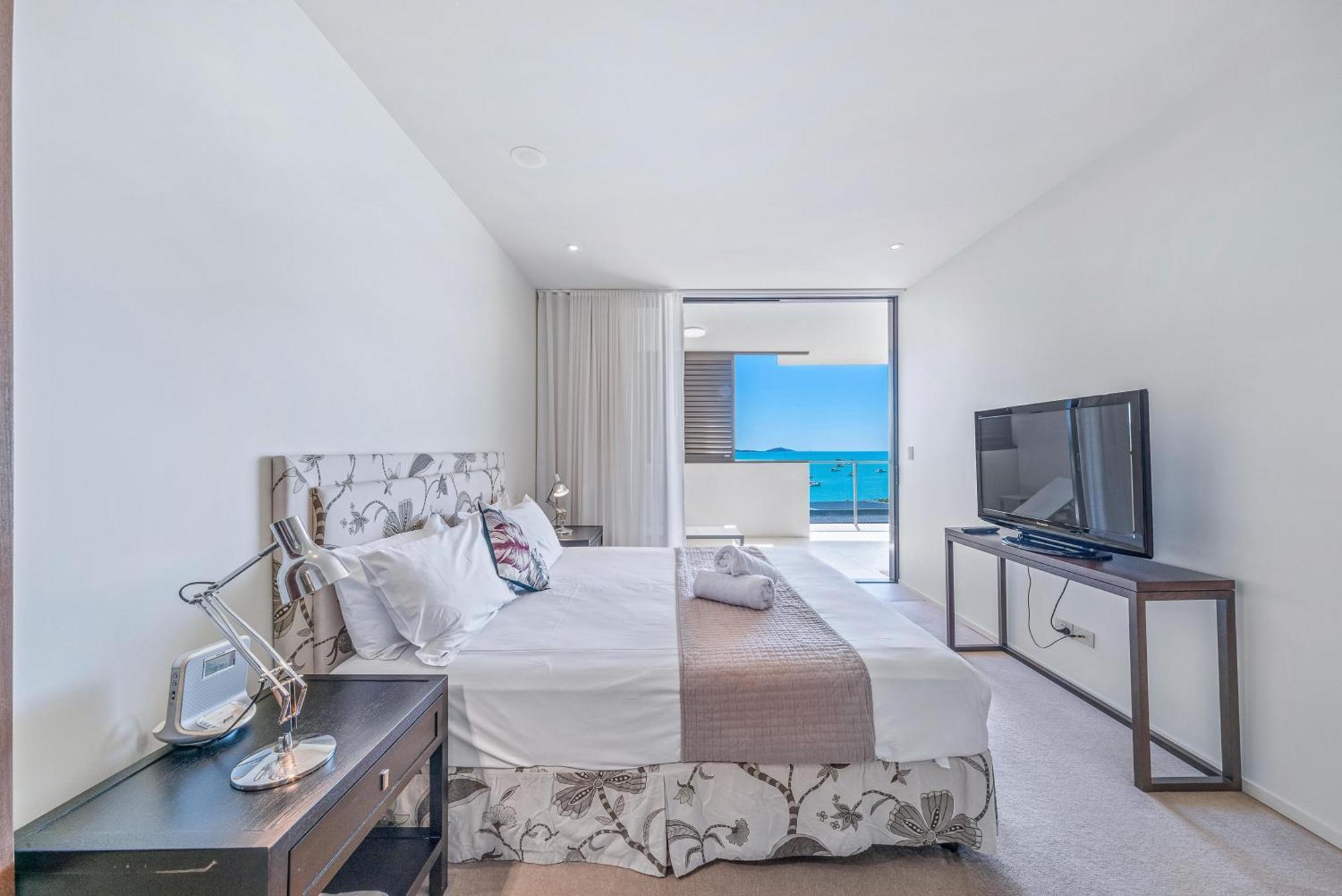 Executive On Whisper Bay - Cannonvale Airlie Beach Esterno foto