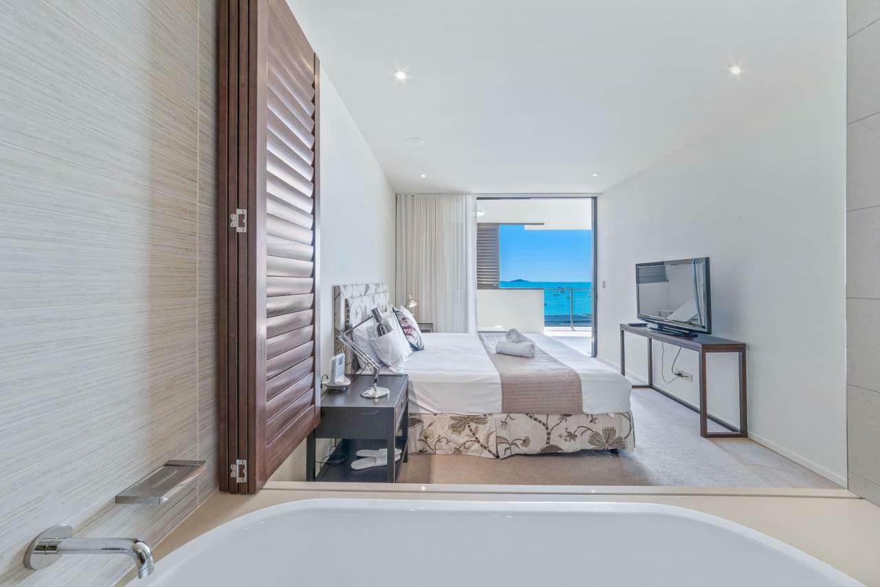 Executive On Whisper Bay - Cannonvale Airlie Beach Esterno foto